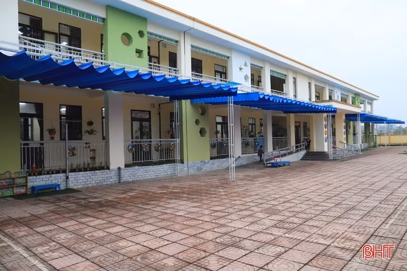 Ngôi trường rực rỡ sắc màu ở huyện miền núi Hà Tĩnh