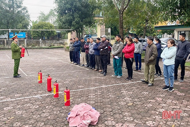 Ra mắt mô hình “Tổ tự quản làng nghề an toàn về PCCC ở phường Trung Lương