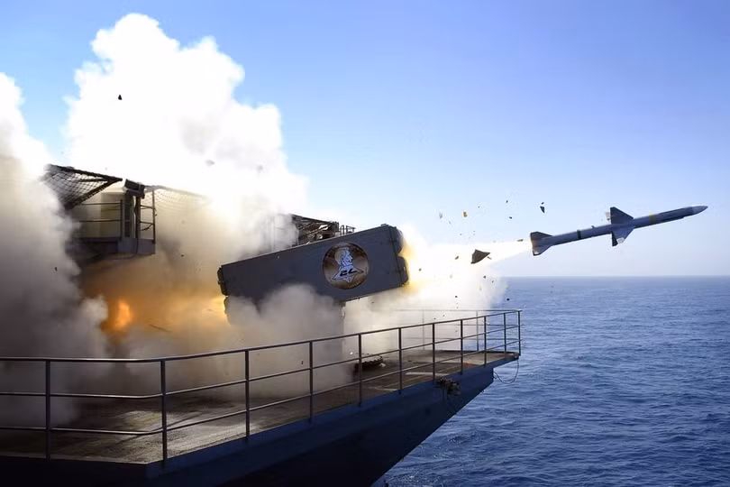 Mỹ lần đầu cung cấp tên lửa phòng không RIM-7 Sea Sparrow cho Ukraine