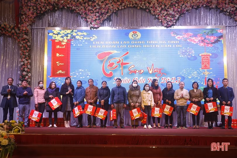 “Tết sum vầy - Xuân gắn kết” đến với người lao động ở Can Lộc, TX Kỳ Anh