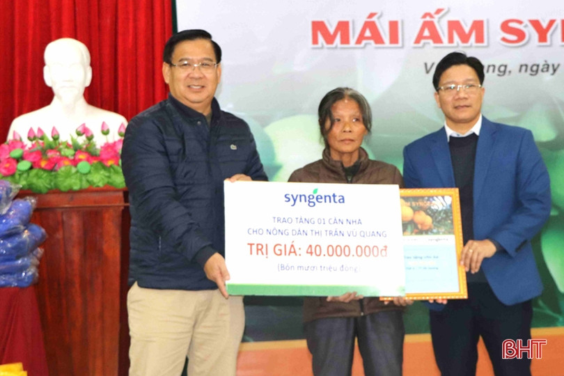 Nhiều phần quà ý nghĩa đến với hoàn cảnh khó khăn ở Vũ Quang