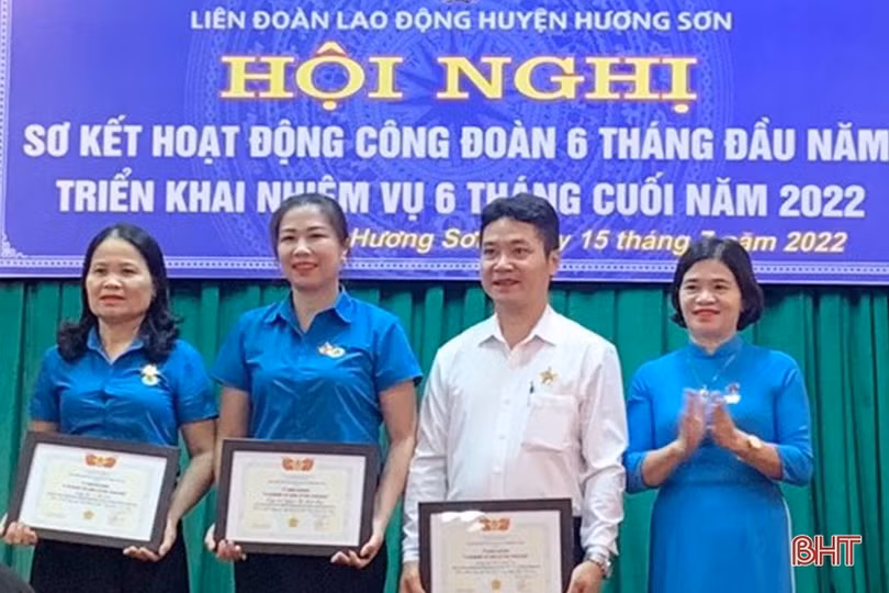 Nữ nhà giáo “hai giỏi” ở huyện miền núi Hà Tĩnh