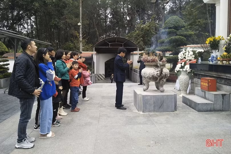 Ngã ba Đồng Lộc đón hơn 2.000 lượt khách dịp đầu năm mới