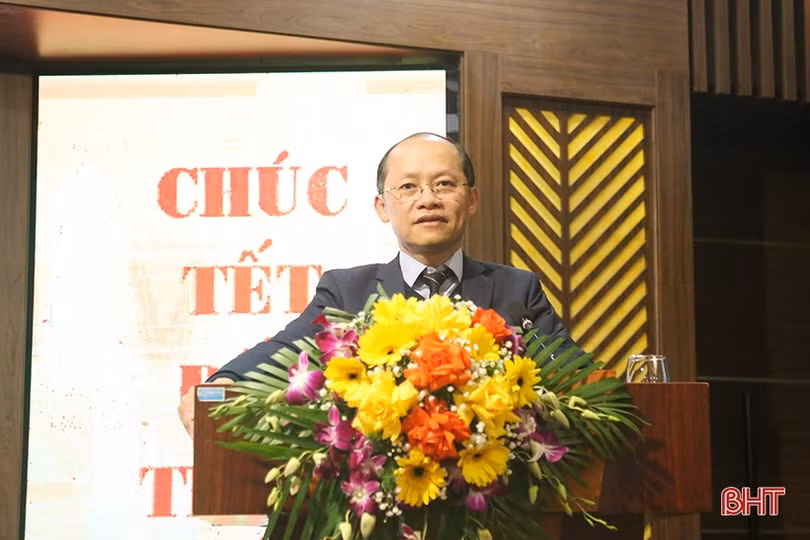 Tiếp tục thực hiện chính sách hỗ trợ lãi suất, đẩy mạnh tín dụng vào sản xuất, kinh doanh