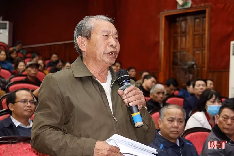 Lãnh đạo huyện Nghi Xuân đối thoại với Nhân dân