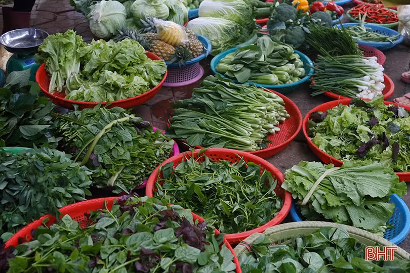 Hà Tĩnh: Giá rau xanh tăng mạnh, chưa thể “hạ nhiệt” trong nhiều ngày tới