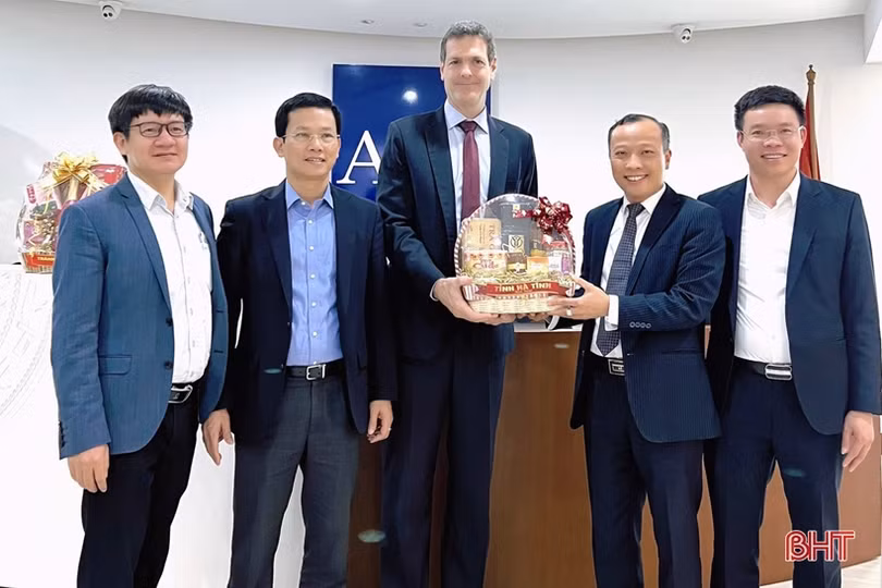 Tăng cường kết nối giữa Hà Tĩnh với các đối tác thông qua đại sứ quán các nước và tổ chức quốc tế tại Việt Nam