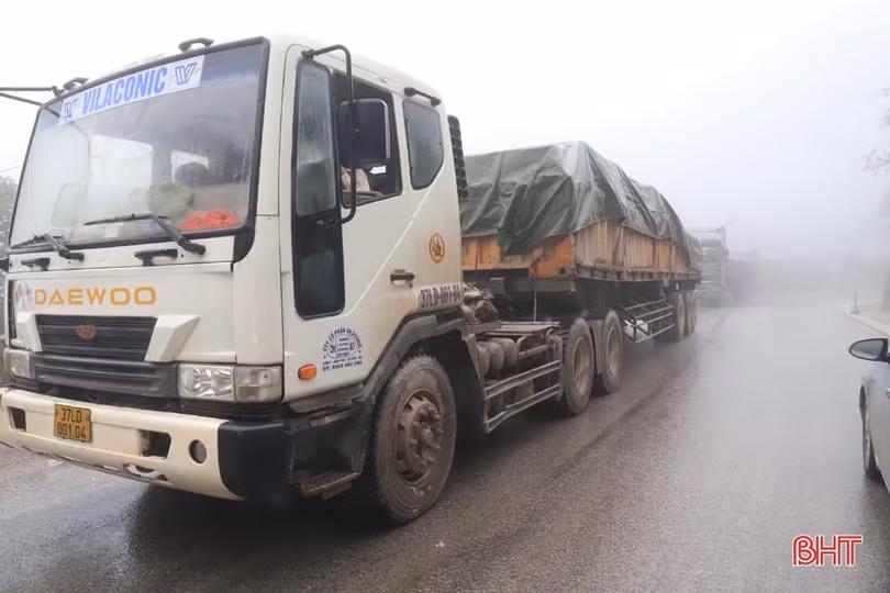 Cận cảnh tình hình sạt lở đất tại khu vực Cửa khẩu quốc tế Cầu Treo