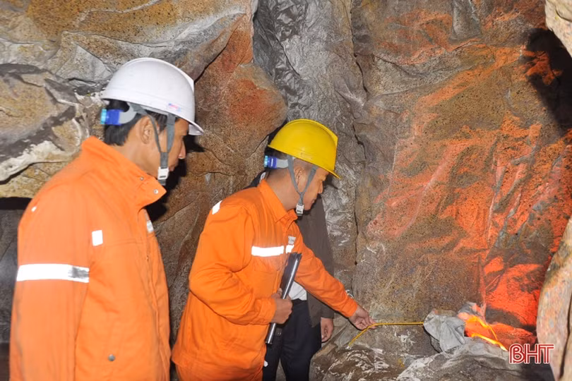 Ngành Điện Hà Tĩnh chủ động nguồn cấp, đảm bảo an toàn dịp lễ Noel