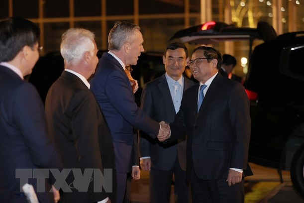 Thủ tướng lên đường dự Hội nghị cấp cao 45 năm quan hệ ASEAN - EU