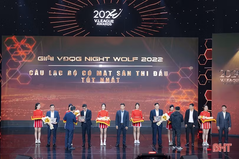 Sân vận động Hà Tĩnh - top mặt sân thi đấu tốt nhất V.League 1-2022