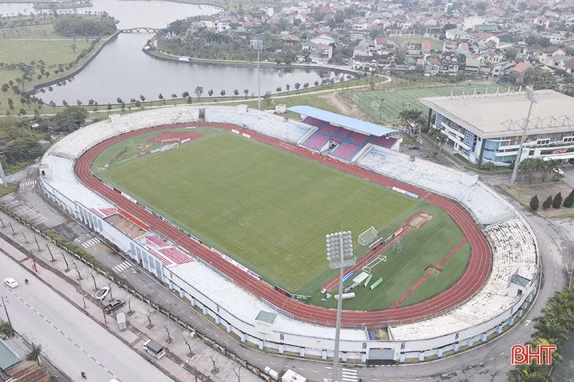 Sân vận động Hà Tĩnh - top mặt sân thi đấu tốt nhất V.League 1-2022