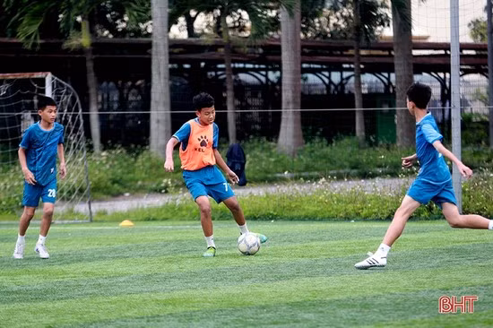 5 cầu thủ trẻ Hồng Lĩnh Hà Tĩnh dự tuyển U14 quốc gia