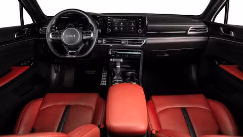 Kia K3 & Kia K5: Bộ đôi sedan với nhiều ưu điểm hấp dẫn khách hàng 