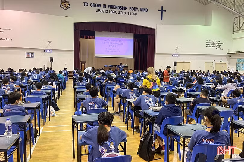 Học sinh iSchool Hà Tĩnh cùng đồng đội giành huy chương bạc Kỳ thi Khoa học quốc tế VANDA toàn cầu 2022