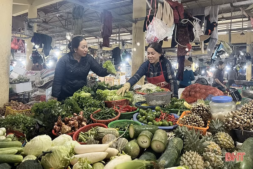 Hà Tĩnh: Giá rau xanh tăng mạnh, chưa thể “hạ nhiệt” trong nhiều ngày tới