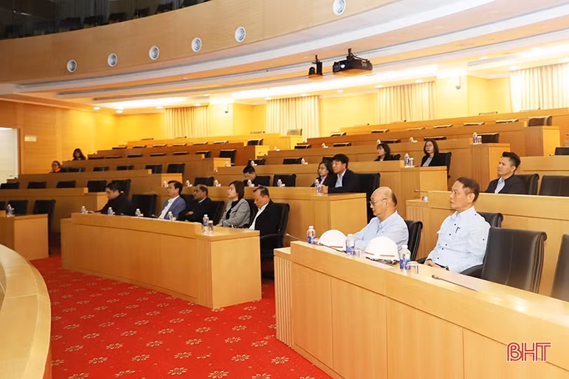 Đoàn công tác Đại sứ quán nước Cộng hòa Singapore tại Việt Nam thăm KKT Vũng Áng