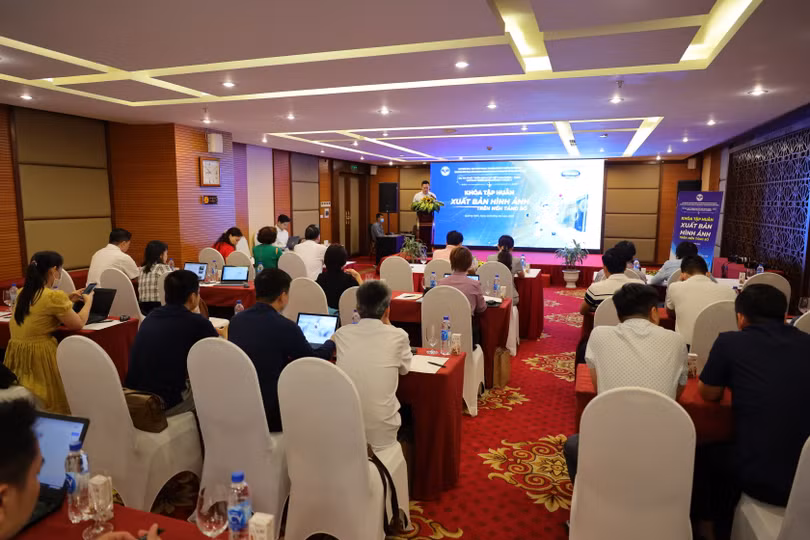 Dự án “Phát triển báo chí Việt Nam” tổ chức khóa tập huấn “Xuất bản hình ảnh trên nền tảng số”