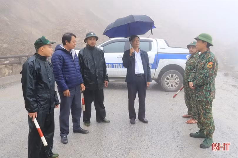 Cận cảnh tình hình sạt lở đất tại khu vực Cửa khẩu quốc tế Cầu Treo