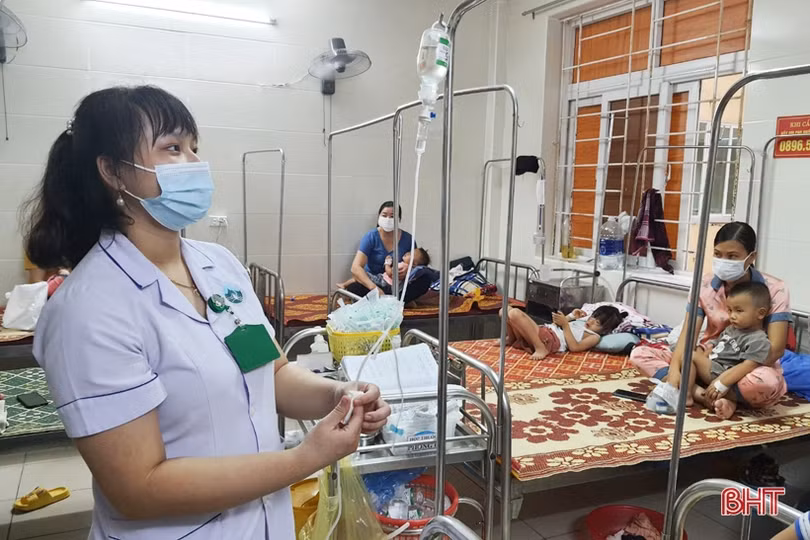 Hà Tĩnh: Nỗ lực gỡ khó trong mua sắm vật tư, hóa chất, sinh phẩm y tế