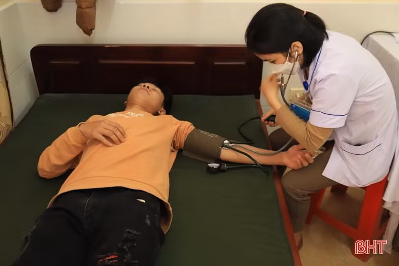 480 thanh niên Hương Sơn tham gia khám tuyển nghĩa vụ quân sự