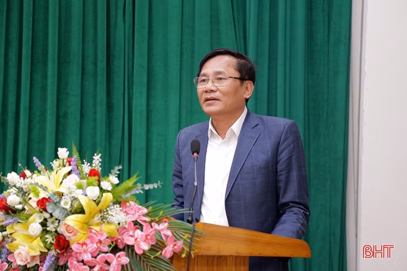 Kiên quyết xử lý tình trạng “xe dù bến cóc”, “xe trá hình tuyến cố định” ở Hà Tĩnh