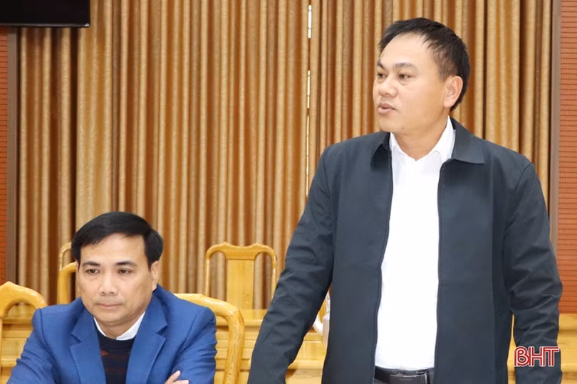 Tổ đại biểu HĐND tỉnh bầu tại Vũ Quang đóng góp nhiều ý kiến thiết thực