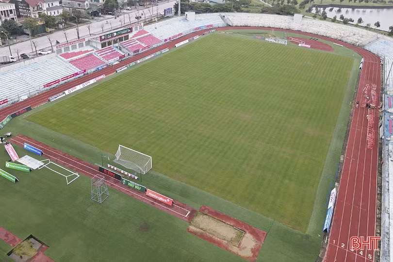 Sân vận động Hà Tĩnh - top mặt sân thi đấu tốt nhất V.League 1-2022