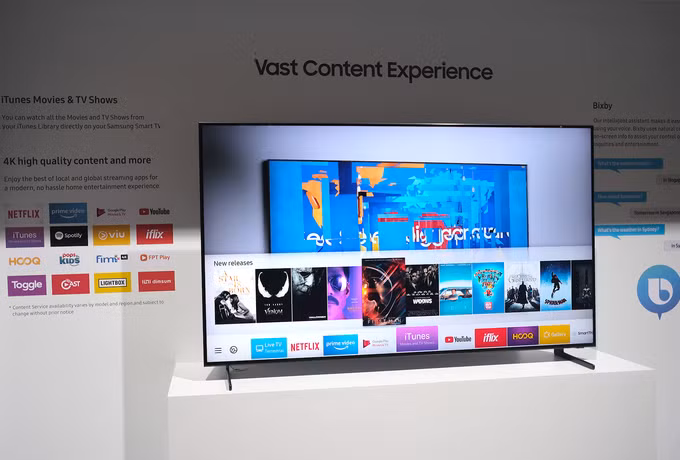 Ảnh thực tế TV QLED 8K giá 2,3 tỷ đồng của Samsung