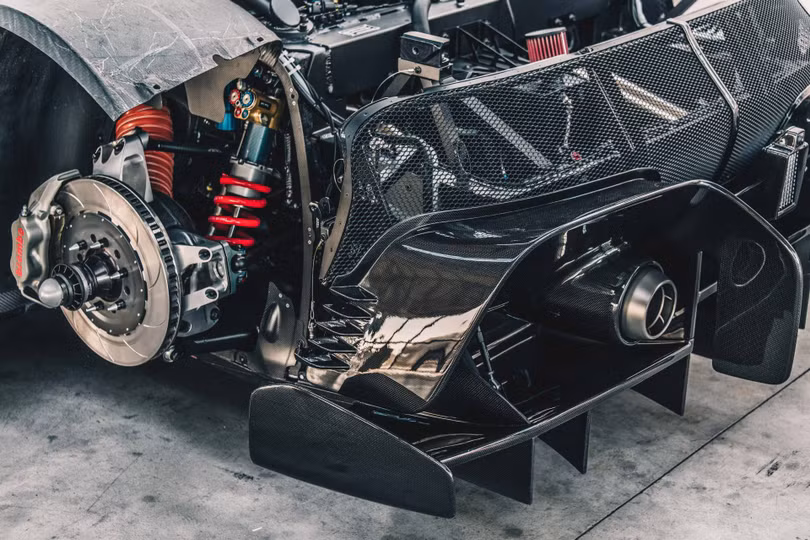 Ngắm siêu xe độc bản mất 4 năm để hoàn thành của Ferrari