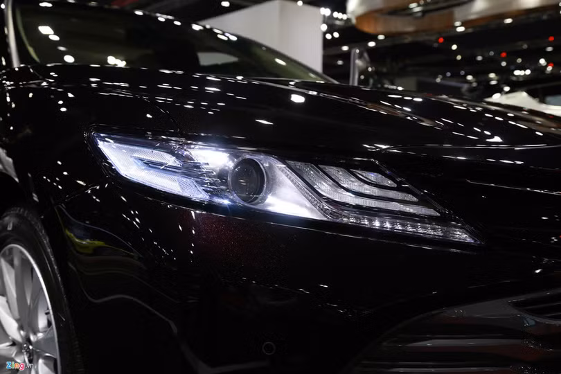 Chi tiết Toyota Camry 2019 sắp ra mắt tại Việt Nam