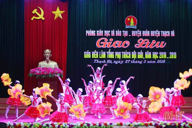 Thạch Hà vinh danh 27 giáo viên làm tổng phụ trách Đội giỏi