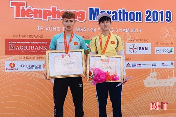 Tiền Phong Marathon 2019: Hà Tĩnh giành 2 HCV, 1 HCB