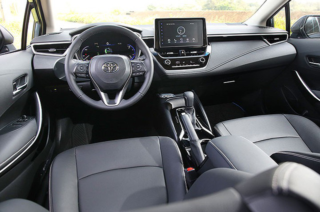 Toyota Corolla Altis 2019 ra mắt tại Đài Loan, về Việt Nam trong năm nay - Ảnh 5. Toyota Corolla Altis 2019 ra mắt tại Đài Loan, về Việt Nam trong năm nay