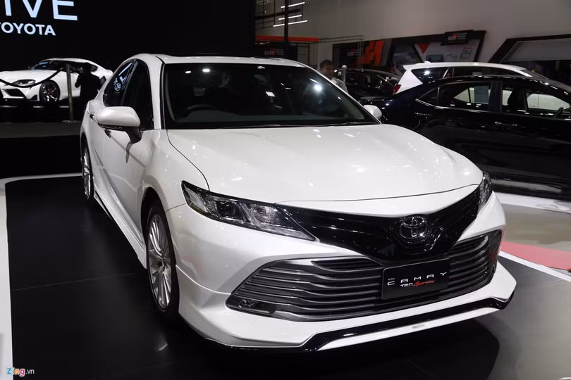Chi tiết Toyota Camry 2019 sắp ra mắt tại Việt Nam