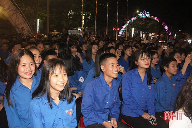 Hà Tĩnh tắt đèn hưởng ứng Giờ Trái đất năm 2019