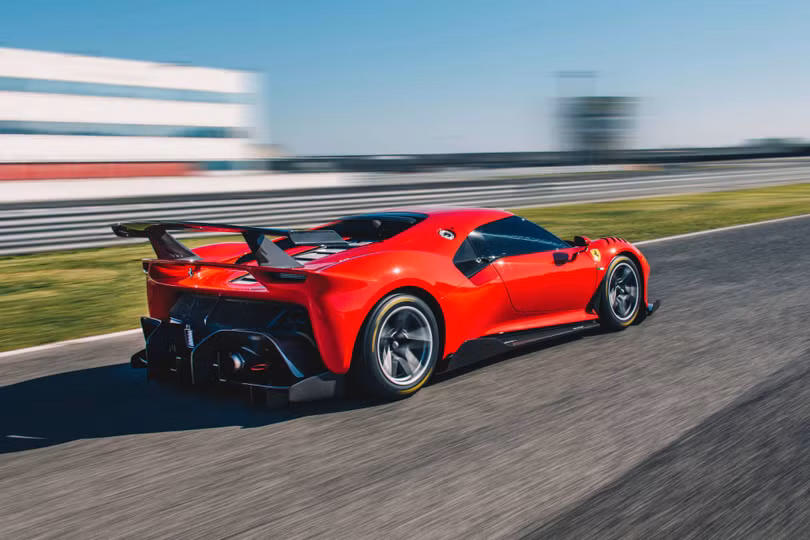 Ngắm siêu xe độc bản mất 4 năm để hoàn thành của Ferrari