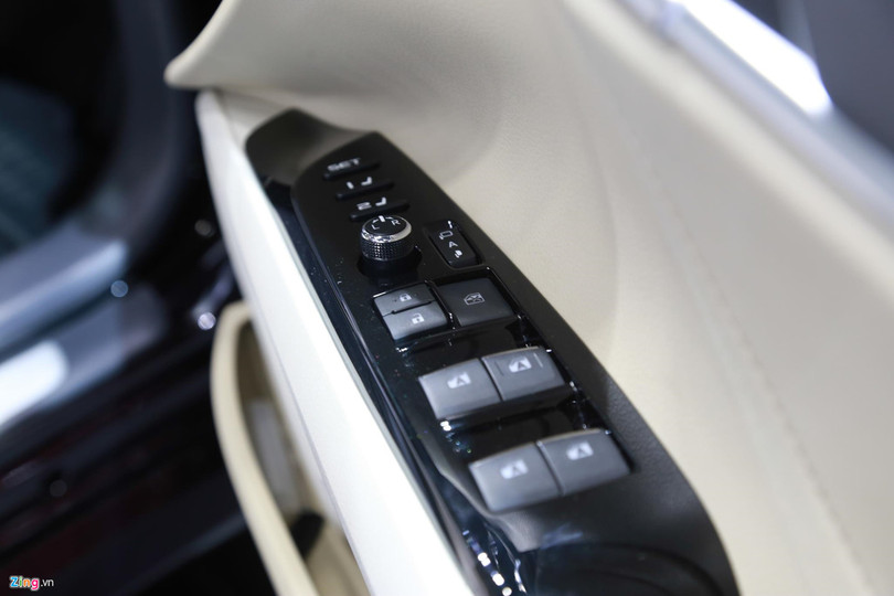 Chi tiết Toyota Camry 2019 sắp ra mắt tại Việt Nam