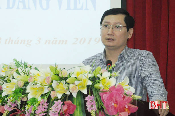 Thành ủy Hà Tĩnh tiếp nhận 22 tổ chức cơ sở Đảng từ Đảng ủy Khối CCQ&DN