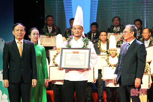 Giảng viên Trường CĐ Nguyễn Du đạt danh hiệu “Đầu bếp tiêu biểu toàn quốc