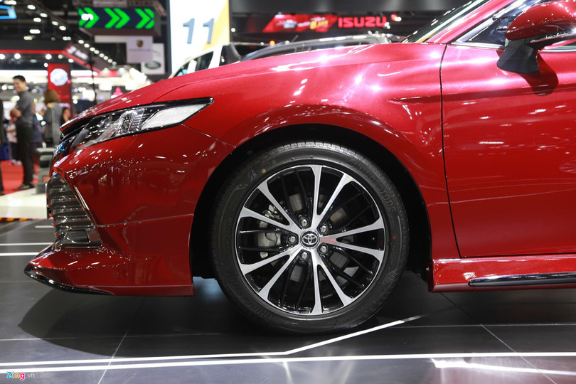 Chi tiết Toyota Camry 2019 sắp ra mắt tại Việt Nam