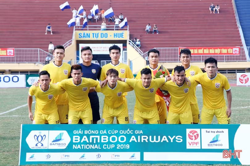 Thắng CLB Huế 1-0, Hồng Lĩnh Hà Tĩnh gặp Hà Nội FC vòng 1/16 Cúp Quốc gia