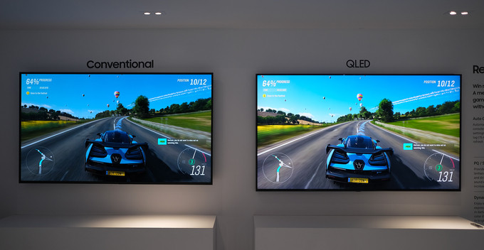 Ảnh thực tế TV QLED 8K giá 2,3 tỷ đồng của Samsung