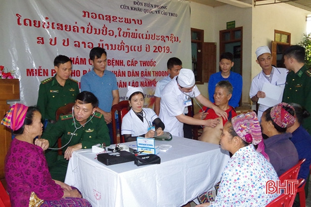 Nhiều hoạt động ý nghĩa kỷ niệm 10 năm kết nghĩa Sơn Kim 1 - Thoọng Pẹ