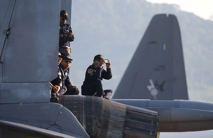 Cận cảnh dàn máy bay, tàu chiến khuấy đảo triển lãm LIMA-2019