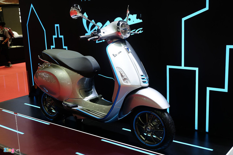 Cận cảnh Vespa Elettrica sắp ra mắt tại Việt Nam, thiết kế cũ, giá cao cấp