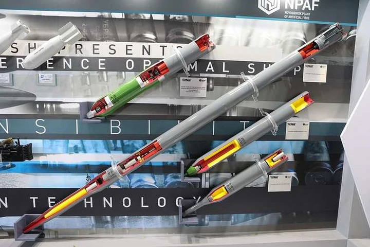 Cận cảnh dàn máy bay, tàu chiến khuấy đảo triển lãm LIMA-2019