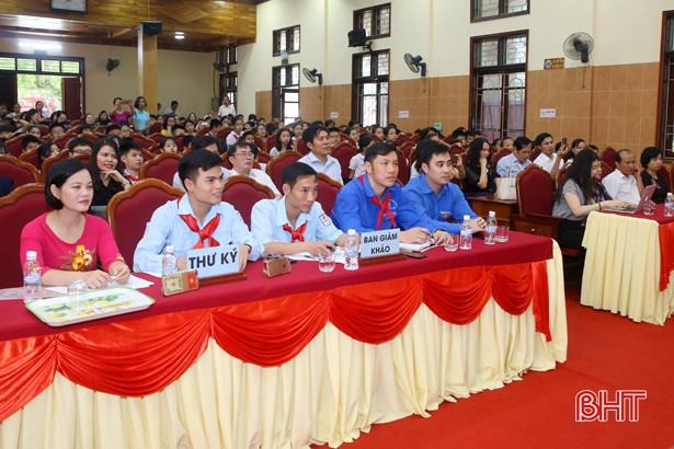 18 thí sinh TP Hà Tĩnh tranh tài “Giáo viên – Tổng phụ trách đội giỏi”