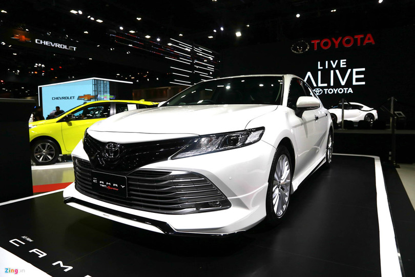 Chi tiết Toyota Camry 2019 sắp ra mắt tại Việt Nam