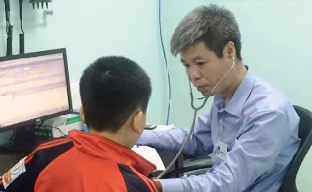 Tâm sự nhói lòng của người mẹ có con trai tự kỷ và hành trình cứu con khỏi “hố sâu tuyệt vọng”